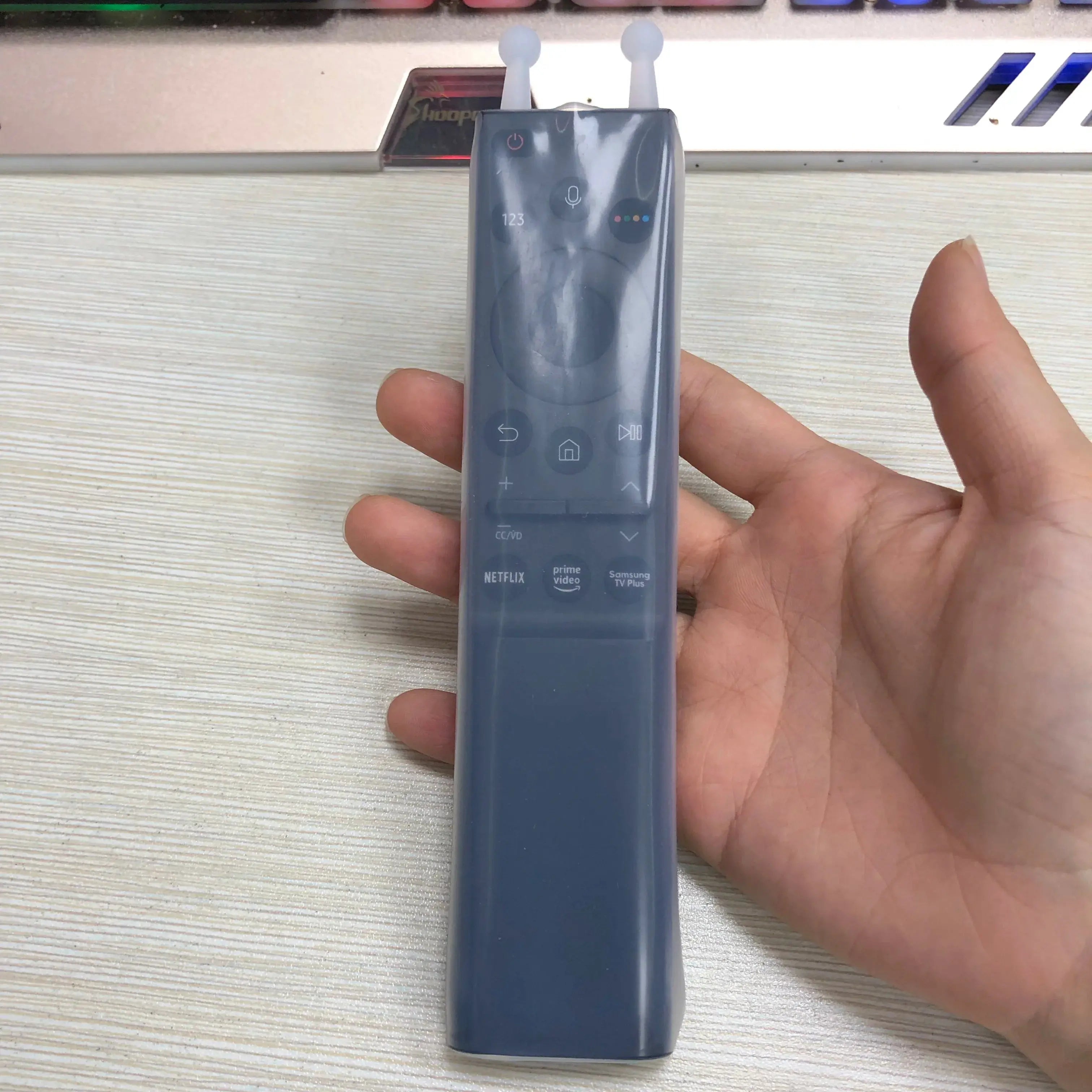 New BN59-01363A Smart Voice Remote for Samsung QLED TVs Compatible with RMCSPA1AP1, UN65AU8000FXZA & Other Samsung QLED Smart TVs Magic Remotes